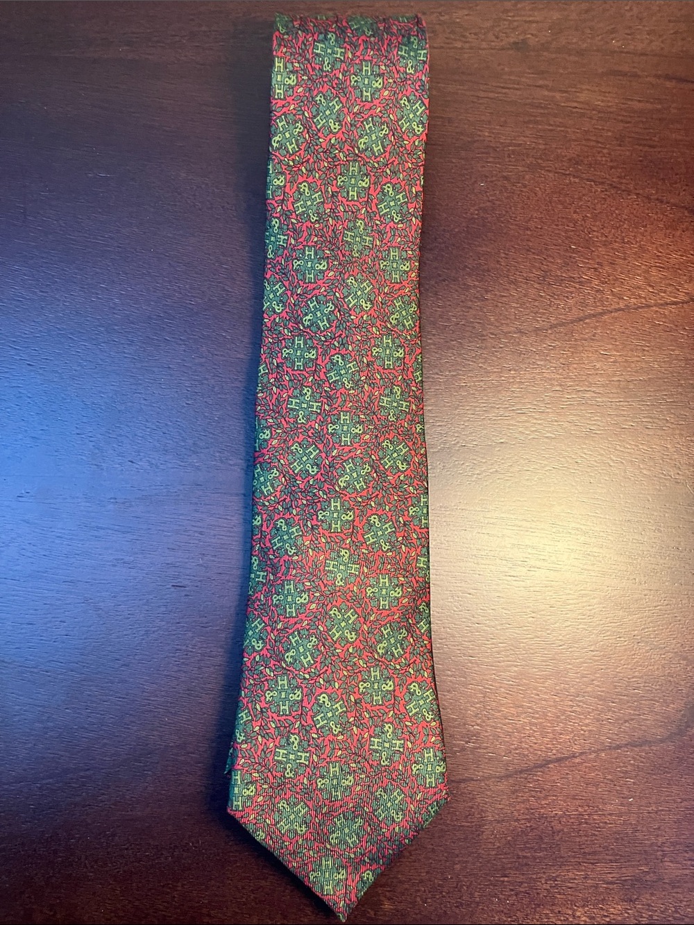 Holland & Holland Men's Red and Green Patterned logo silk tie made in England.